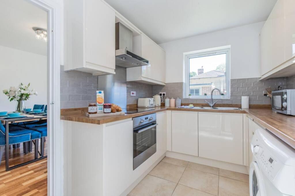 Stylish Townhouse In The Heart Of Summertown Oxford Exterior foto